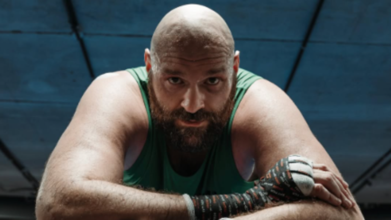 Tyson Fury weighs in at decade-high 300 pounds for