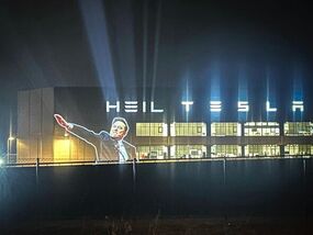 'Heil Tesla': Elon Musk doing