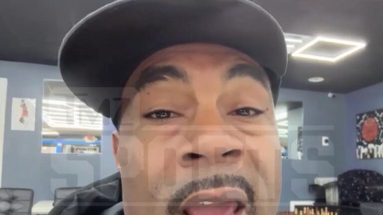 Jamal Lewis Slams Ravens' 2-Point Call,