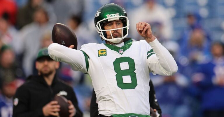 Aaron Rodgers changes the narrative after being