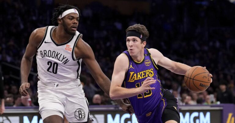 Austin Reaves scores career-high 38 as Lakers edge