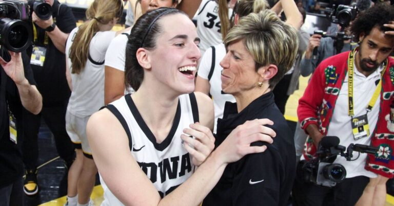 Caitlin Clark subtly singled out by former coach