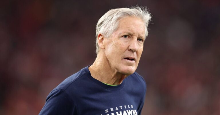 Dallas Cowboys begin talks to hire the oldest head