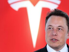 Elon Musk issues rare update on Tesla