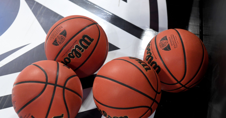 Fourth-quarter rally lifts Cleveland to overtime