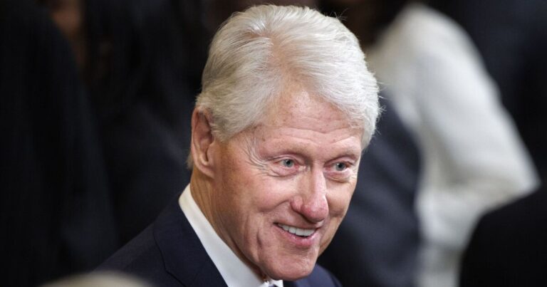 How old is Bill Clinton? Ex-president at Jimmy