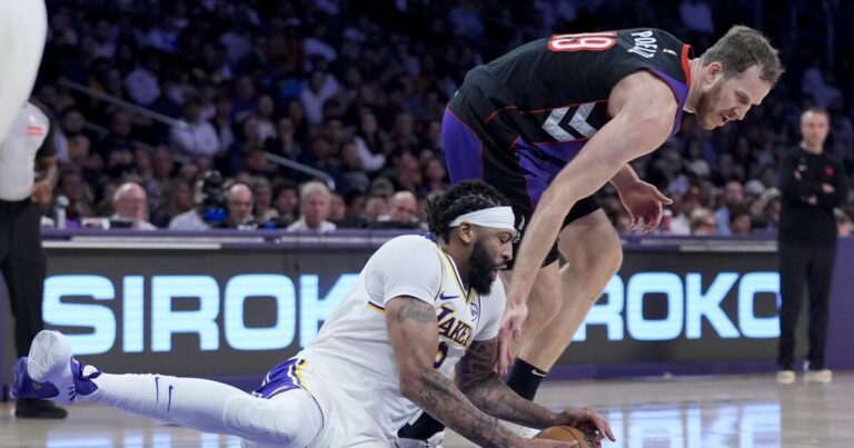 Inside the Lakers' complex approach to the NBA