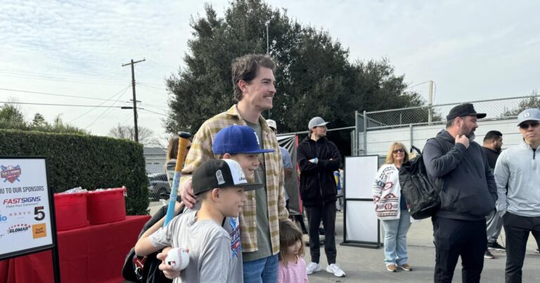 Max Fried returns to Harvard-Westlake to help