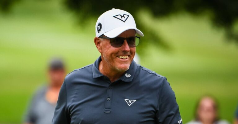 Phil Mickelson gets welcome LIV Golf boost ahead