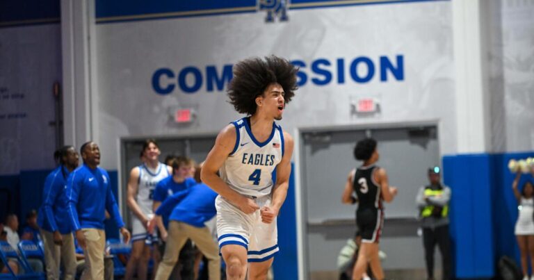 Prep basketball roundup: Kaiden Bailey leads Santa
