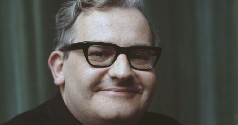 Ronnie Barker's tragic reason for withdrawing from