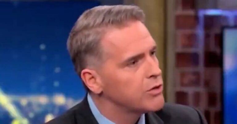 Scott Jennings gushes over Pete Hegseth after