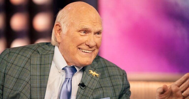 Terry Bradshaw's new career away from FOX after
