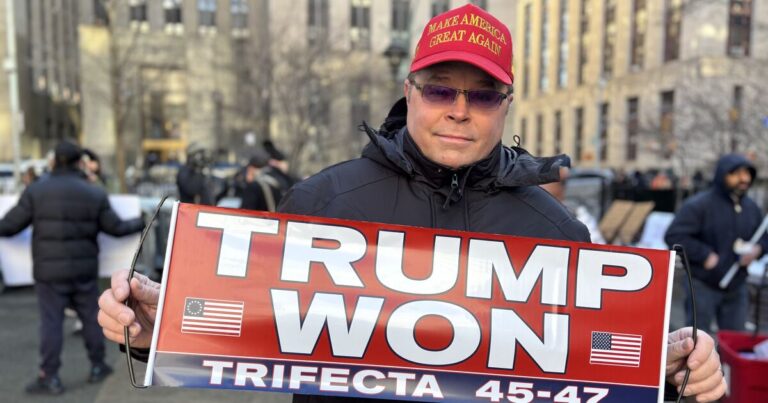 Trump supporters rallying outside New York court