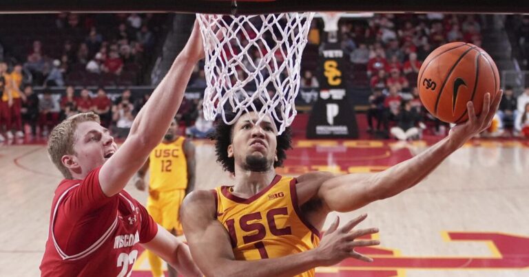 USC men's basketball fades in second half of loss