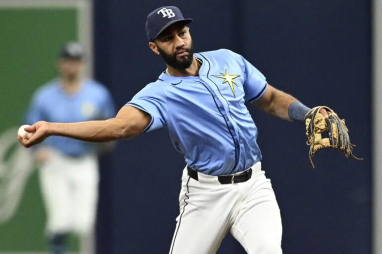 Ex-Met Amed Rosario agrees to one-year, $2M deal | Sports News