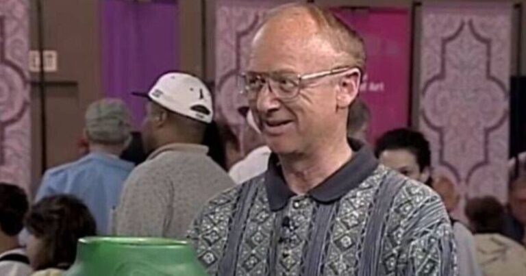 Antiques Roadshow guest's 'hated' vase worth a