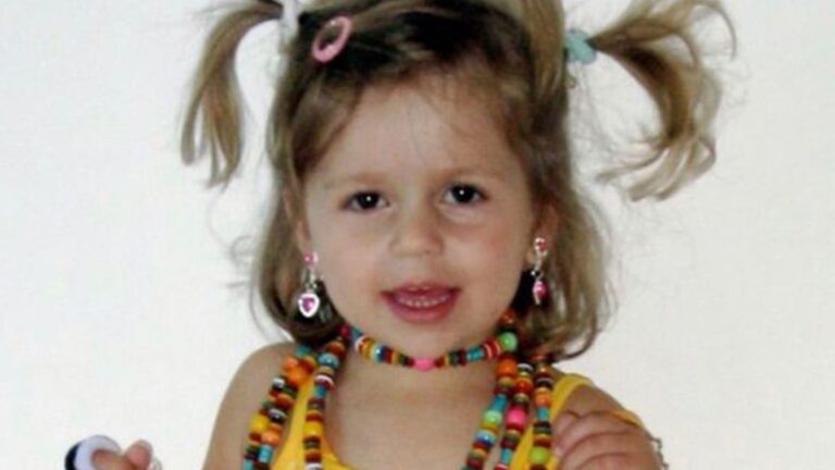 Guess Who This Lil' Tot Turned Into!