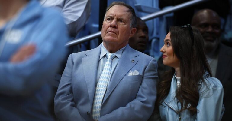 Belichick's girlfriend responds to troll who