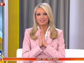 Fox News host halts show to announce she’s pregnant