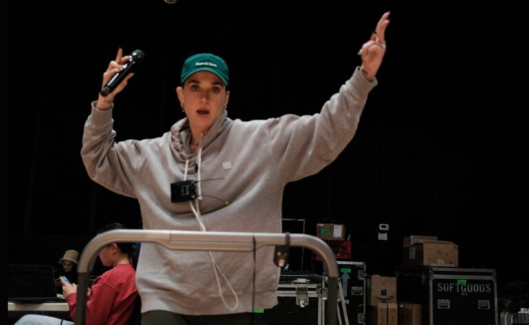 Katy Perry Shares Adorable Tour Rehearsal Photos | Gossip Wire News