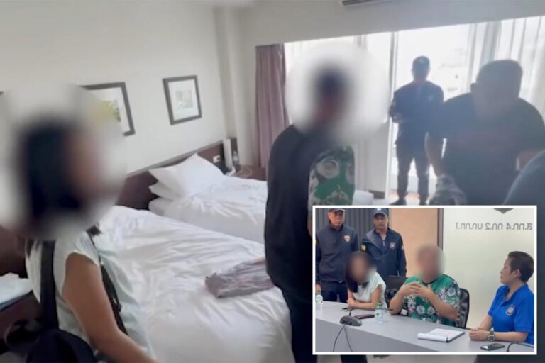 Tourist couple caught having sex in the middle of