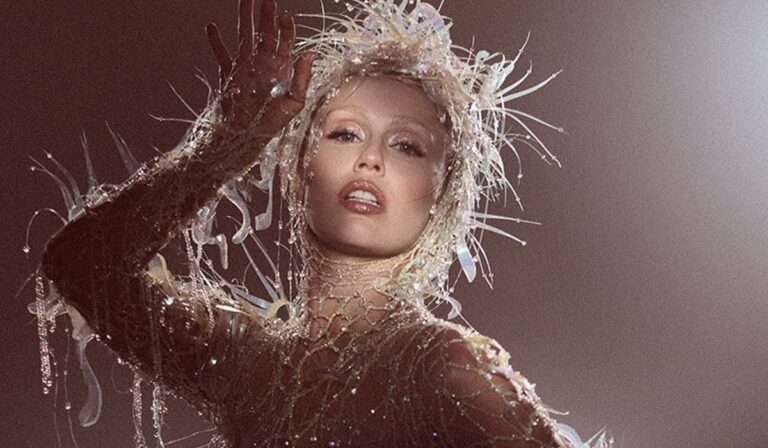Miley Cyrus Drops ‘End Of The World’ And The | Gossip Wire News