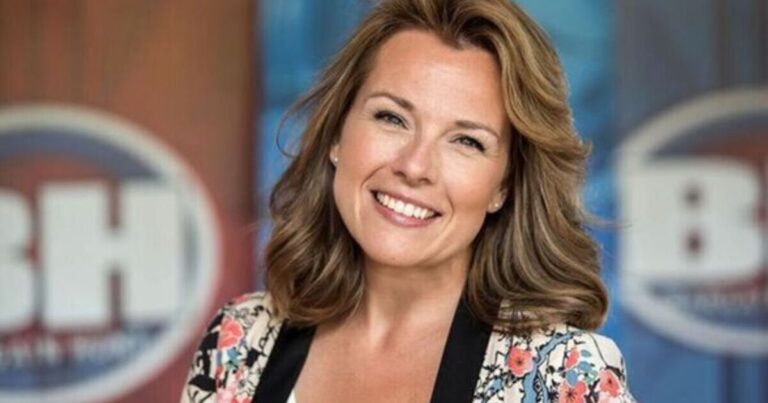 Bargain Hunt star introduces 'newest addition' to