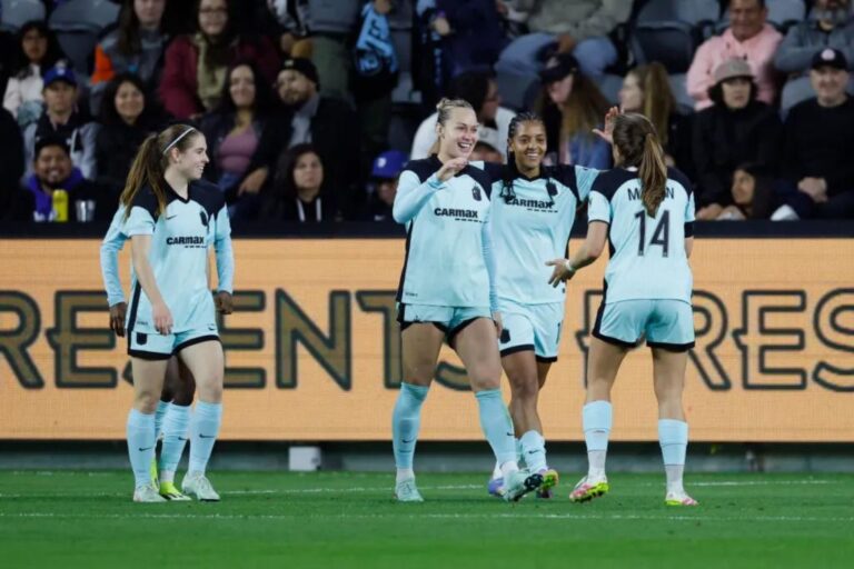 Banged-up Gotham FC weathering daunting test on | Sports News