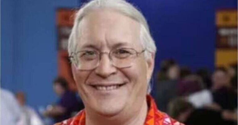 ‘I’m an Antiques Roadshow expert - this is my