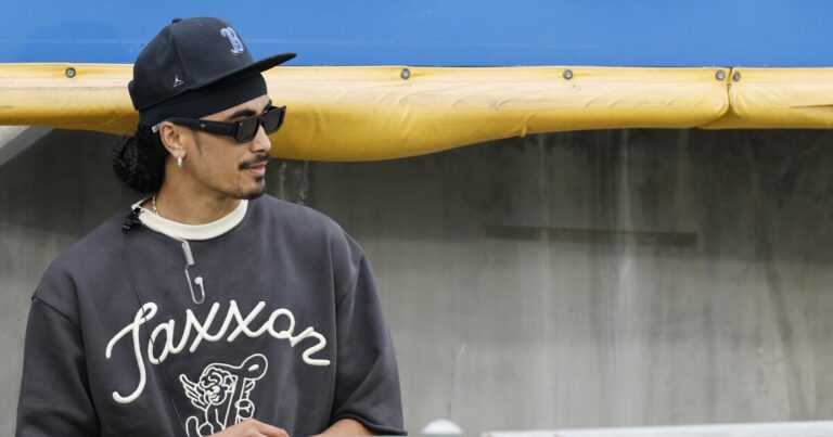 Nico Iamaleava brings 'comforting' presence to