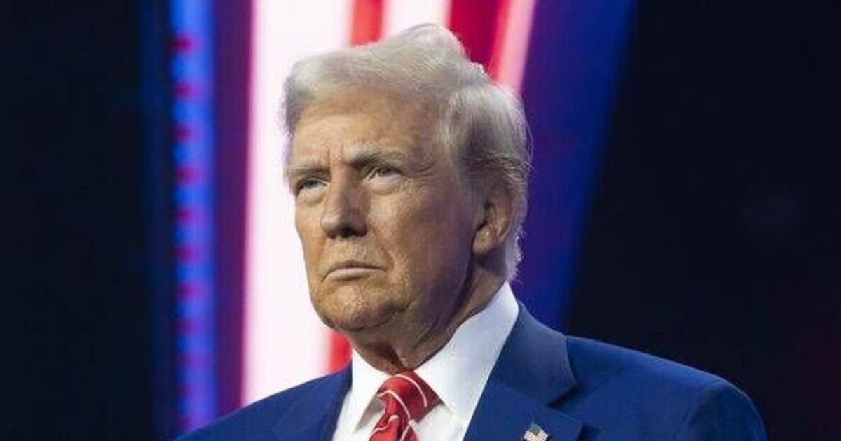 CNN interrupts show to break major Trump-Putin | Political News