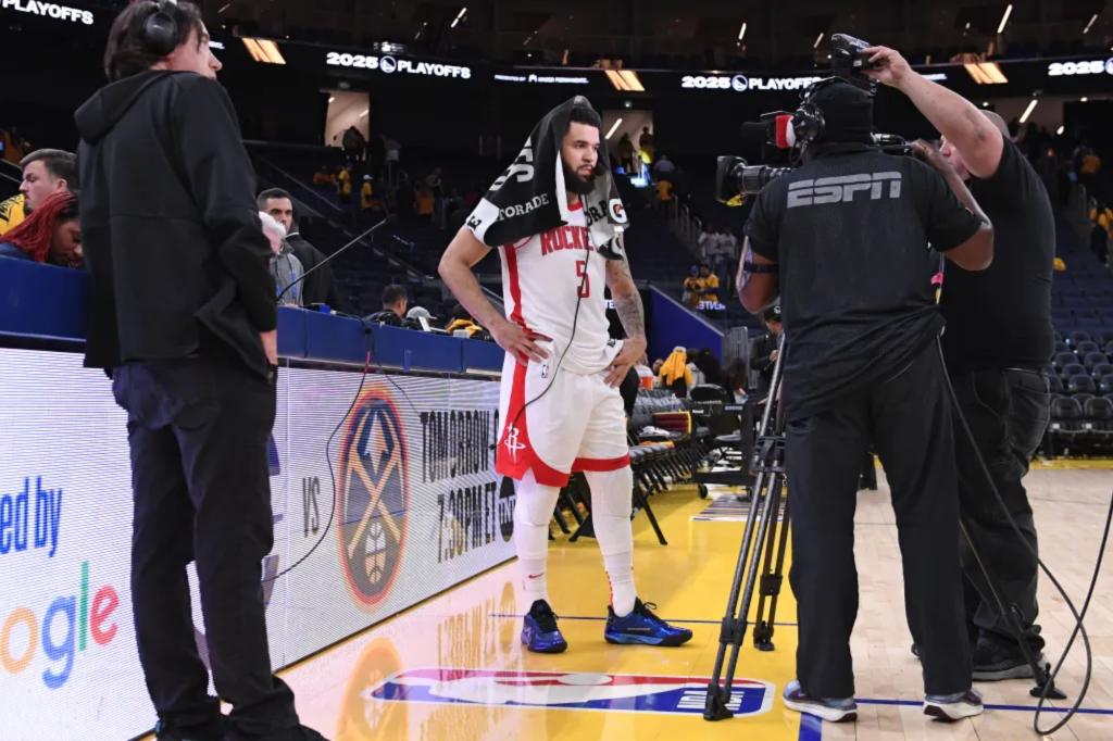 Disney's ESPN streaming service to cost $29.99 a | Gossip Wire