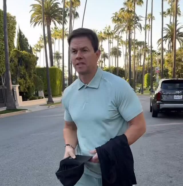 Mark Wahlberg Shows Off His Drip Golf Style In | Gossip Wire News