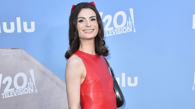 Megyn Kelly Blows Up on Versace for Dress Ad | Political News