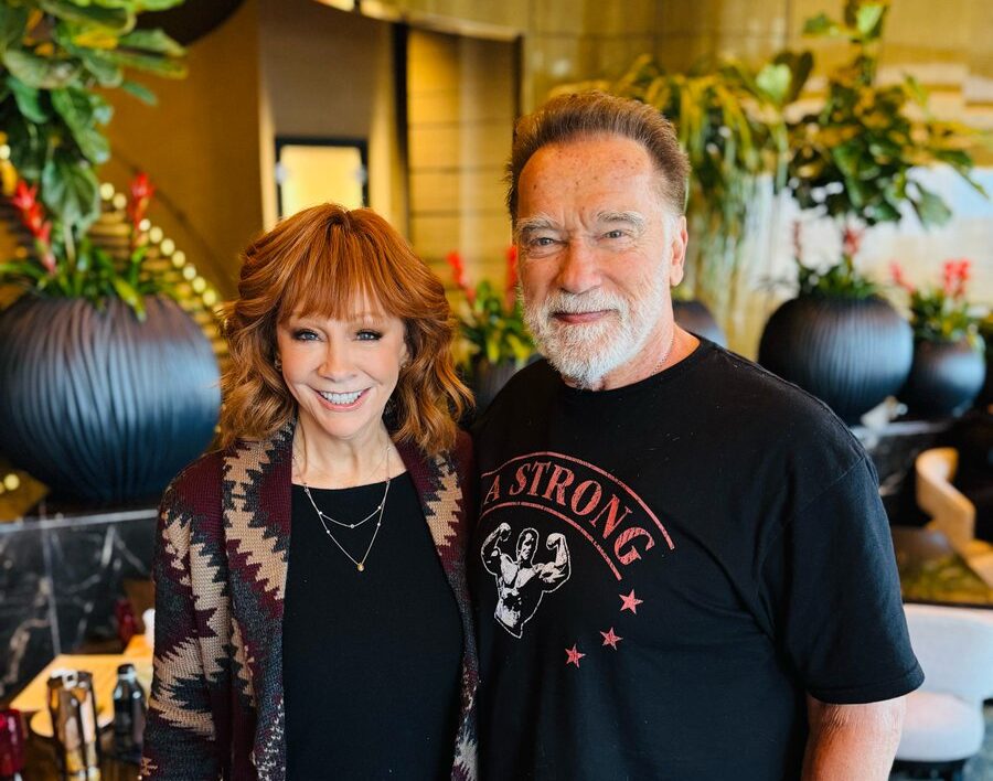 Reba McEntire And Arnold Schwarzenegger Share | Gossip Wire News