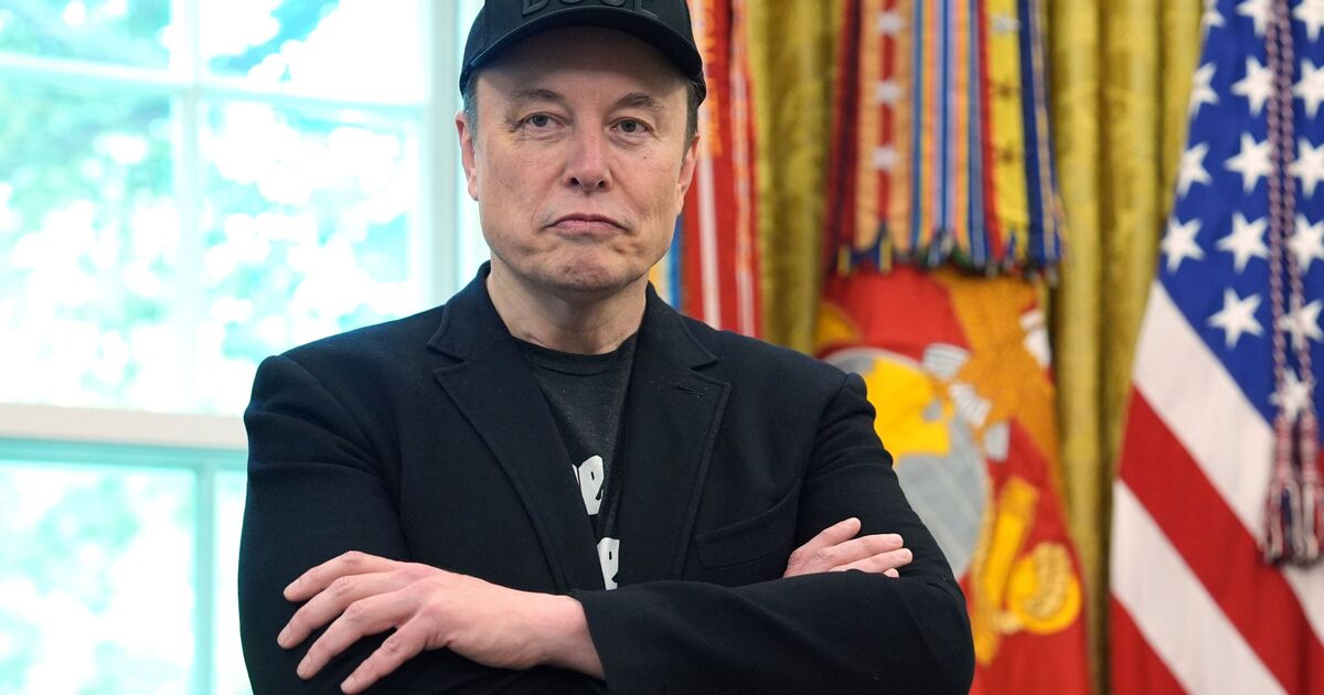Seething Elon Musk cuts off Fox News reporter when | Political News