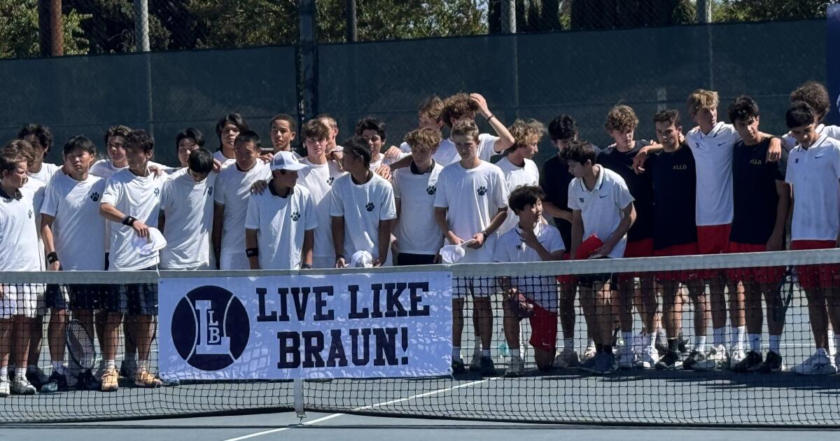 Tennis players unite to pay tribute to Loyola | College News