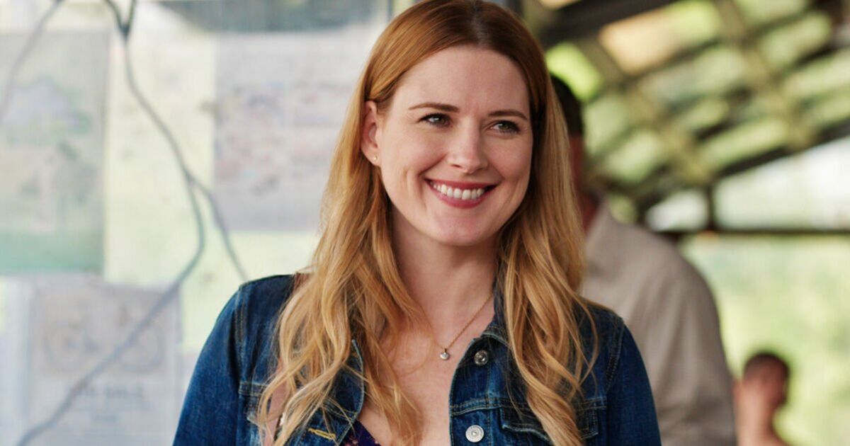 Virgin River's Alexandra Breckenridge spills exciting | UK News