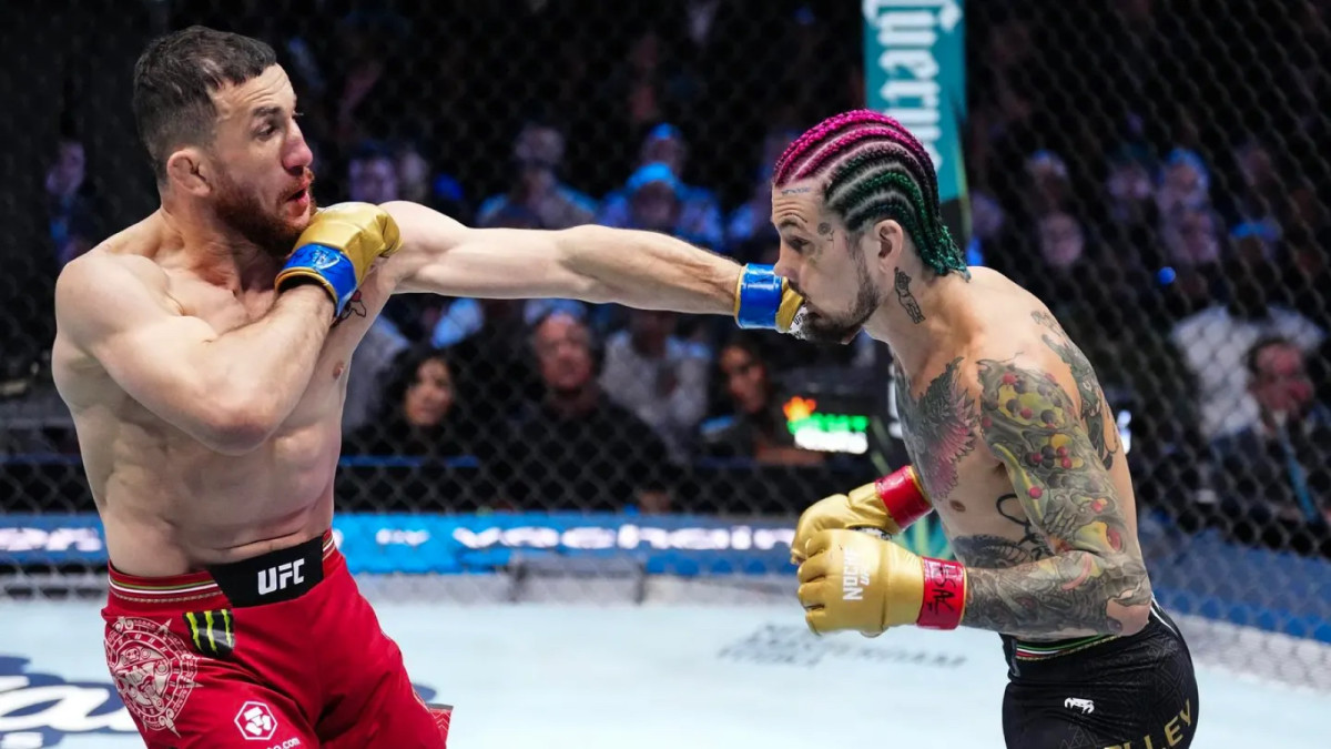 Watch Merab Dvalishvili dethrone Sean | MMA News