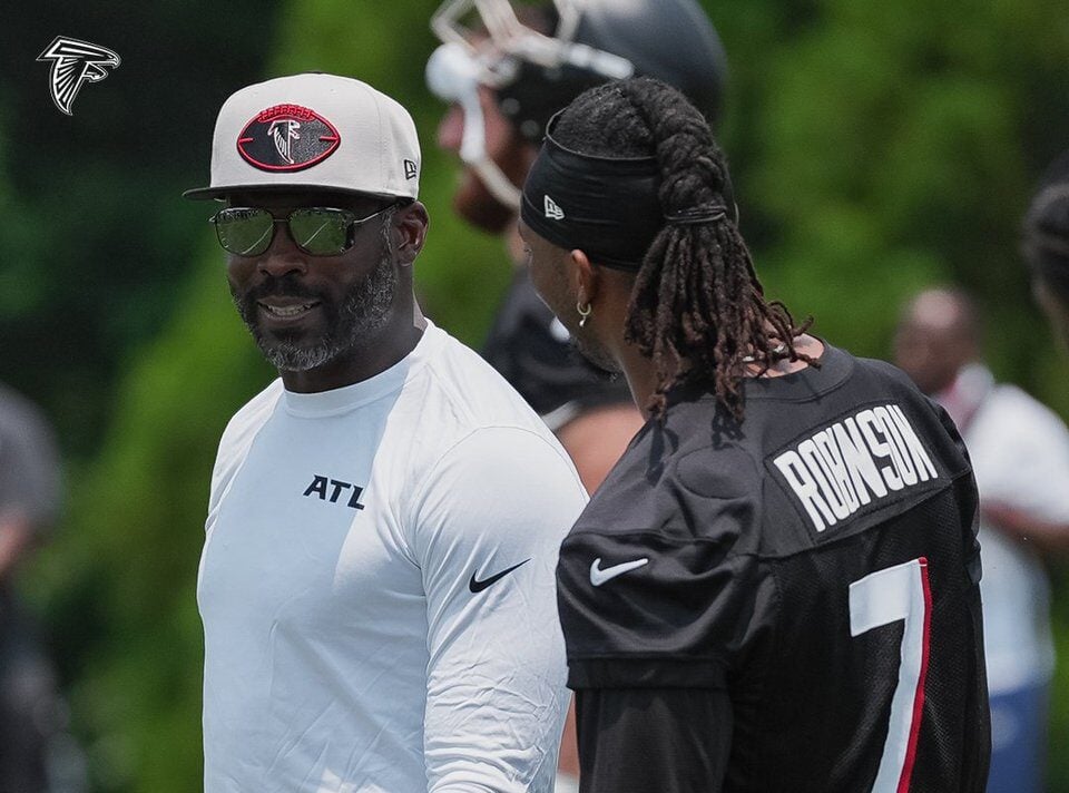Atlanta Falcons Welcome Michael Vick Back To | Gossip Wire News