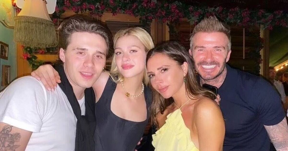 Brooklyn Beckham sends message to family for first time | UK News