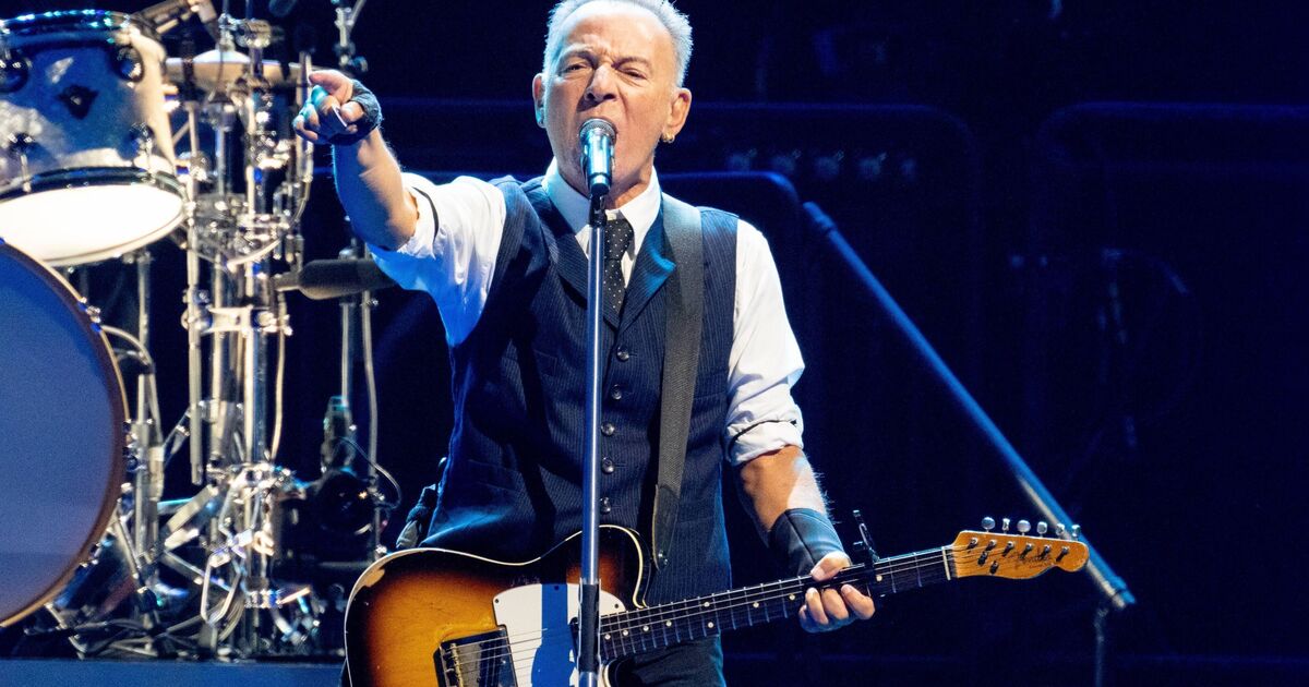 Bruce Springsteen has second politically-charged gig in | Music News