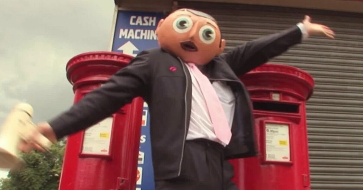 Hit comedian died penniless and risked pauper's funeral | UK News