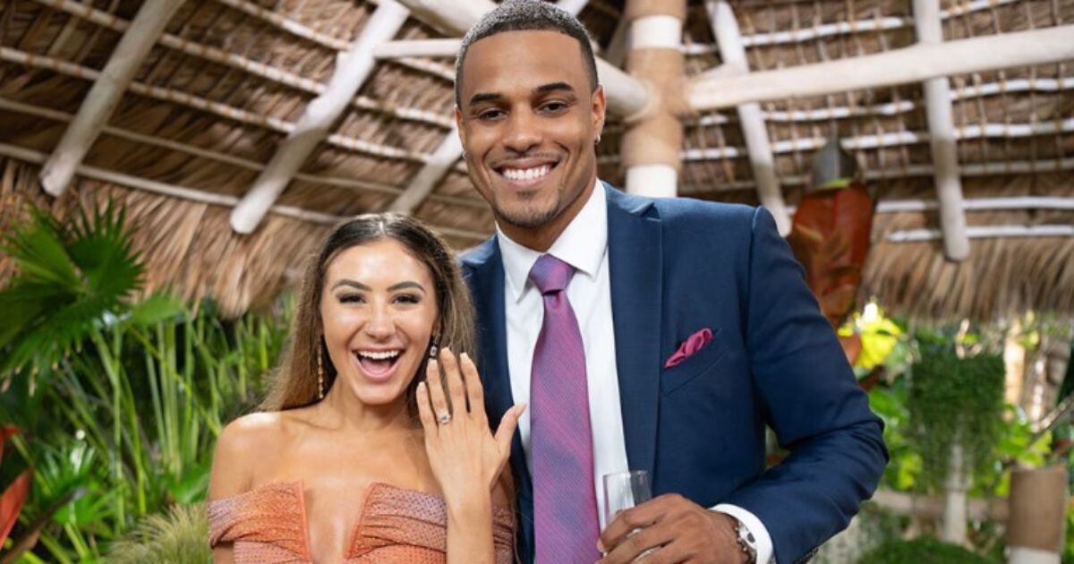 Juliana Pasquarosa says what she did with ring | TV Shows