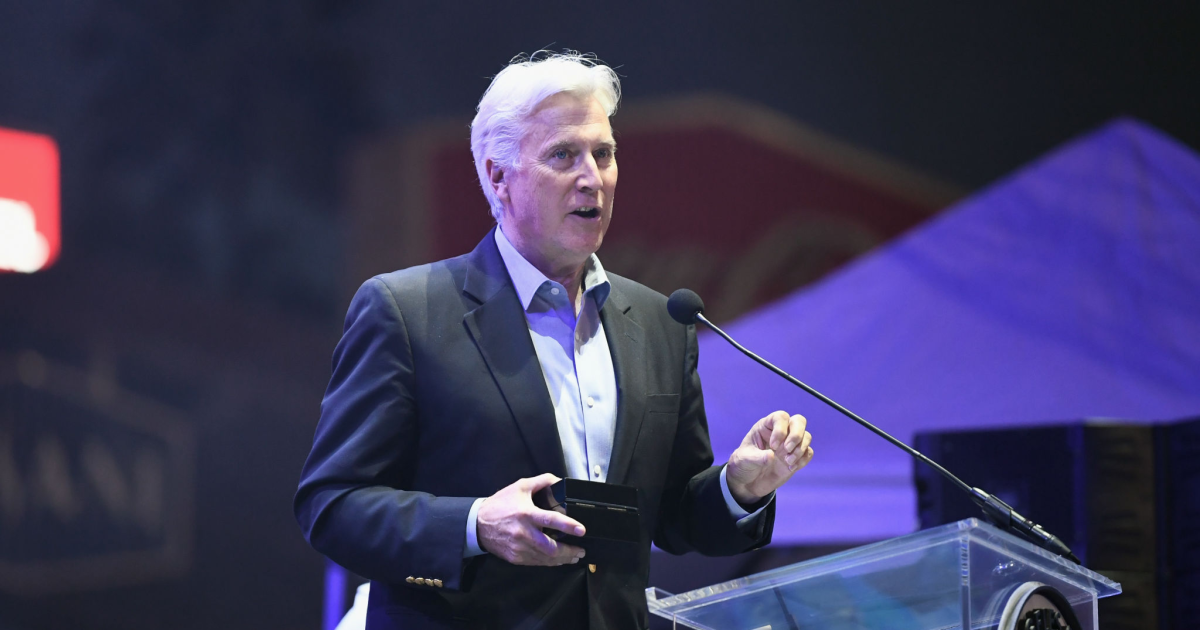 Lakers needed an ownership change, and Dodgers | College News