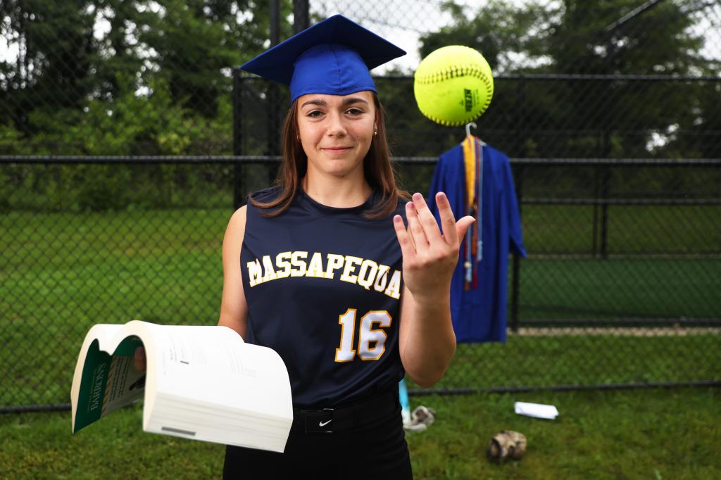 Massapequa's Samantha Portz now shifting to | Sports News