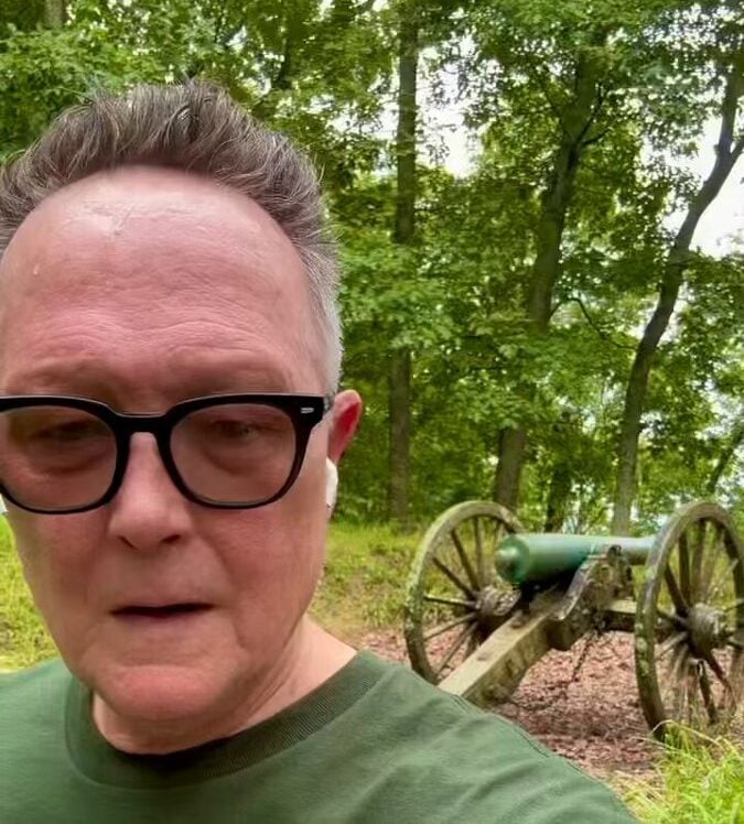 Robert Patrick Shares Father’s Day Hike And Gets | Gossip Wire News