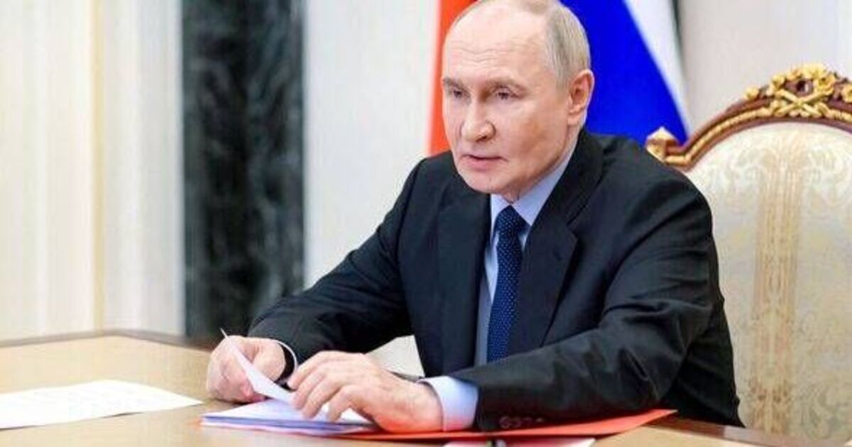 Satellite images reveal true extent of 'Russia's | Political News