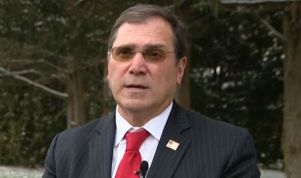 US attorney chased by 'knifewiedling unlawful immigrant' in